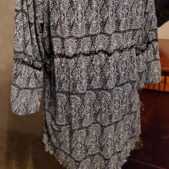 💥Axcess printed women's blouse - Picture 2 of 3